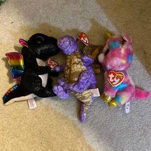 Lot of 3 beanie babies. Two dragons and a unicorn